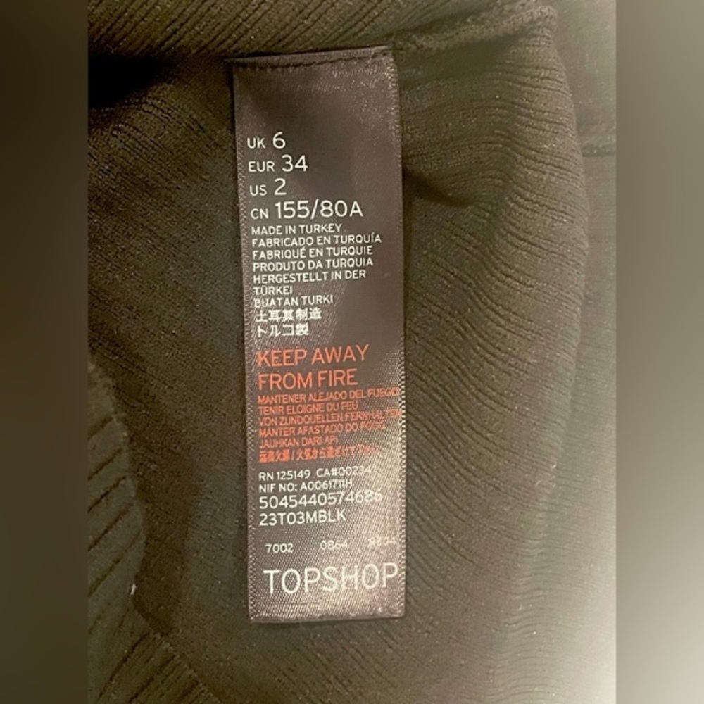 Topshop Ribbed Fitted‎ Tank- Size 2 - Picture 5 of 5